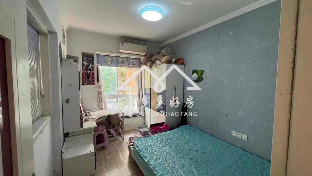 新城壹号五期，三面都是公园，小户型福利，精装修，一楼可租可做生意