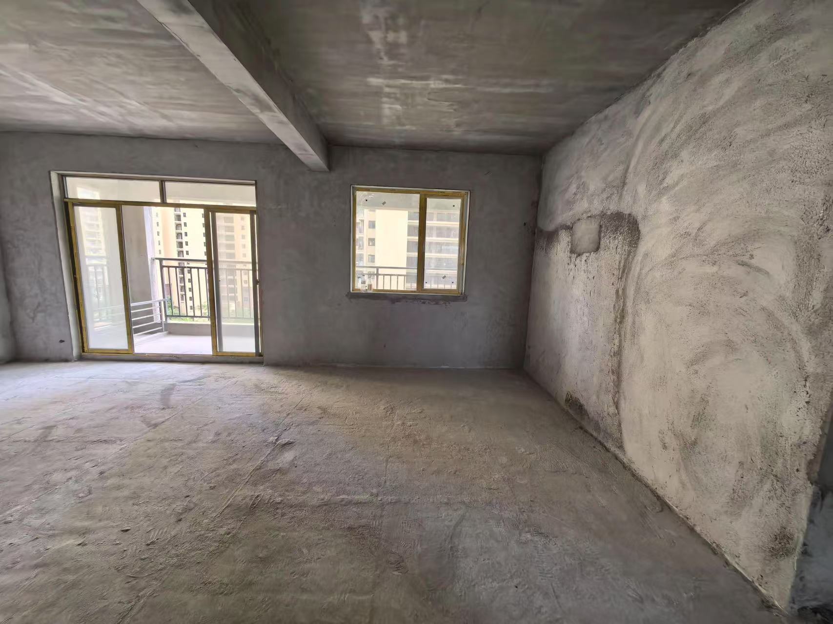 吾悦旁，新城名都，中间楼层单价6000，亏本出，诚心出售