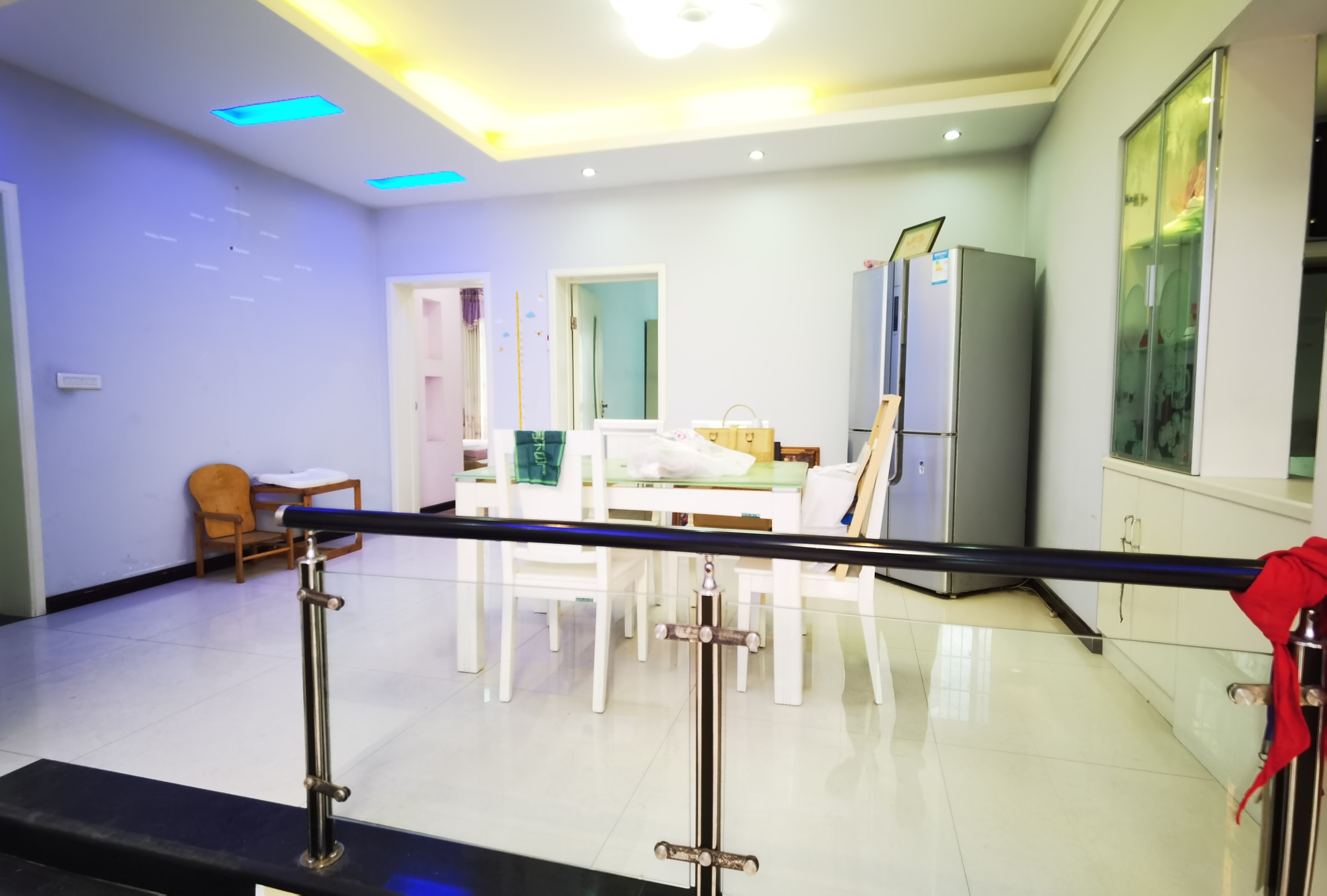 水岸人家忧质江景房精装大三房成色新家电家私全送税费低哟欢迎来电