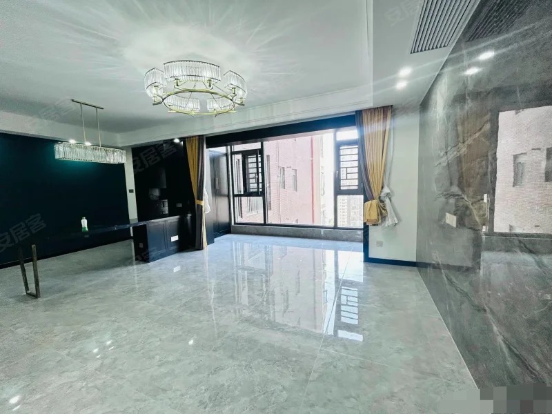 402，捡漏，和合国际，全新装修，电梯好楼层19楼，精装三房，拎包入住，