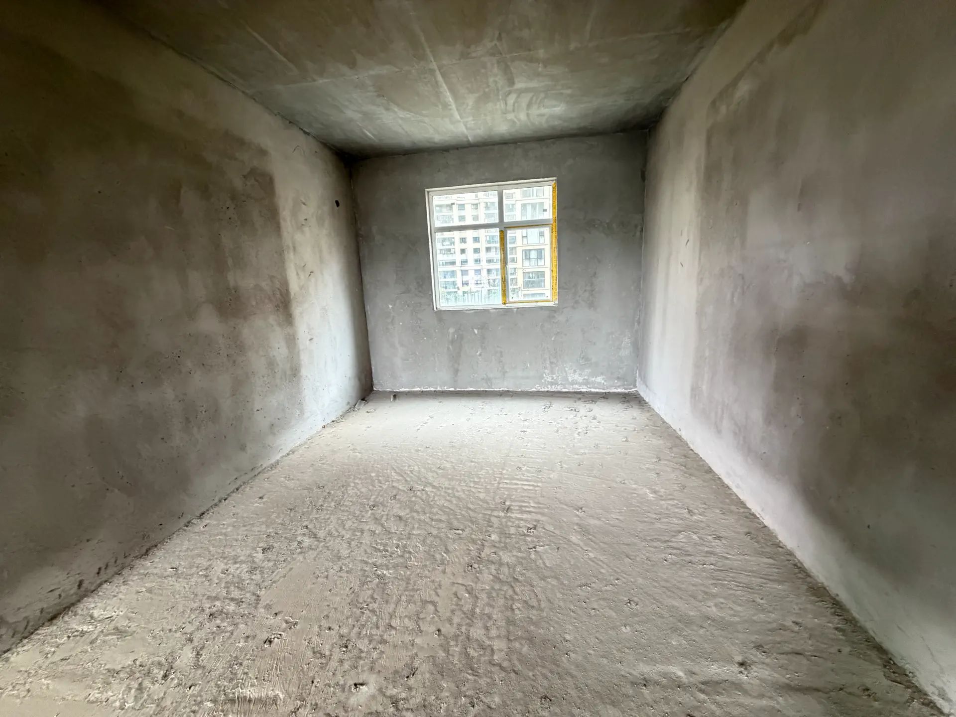 城南,沔阳清华园，电梯小高层，边户双阳台，证满二，一口价56.5