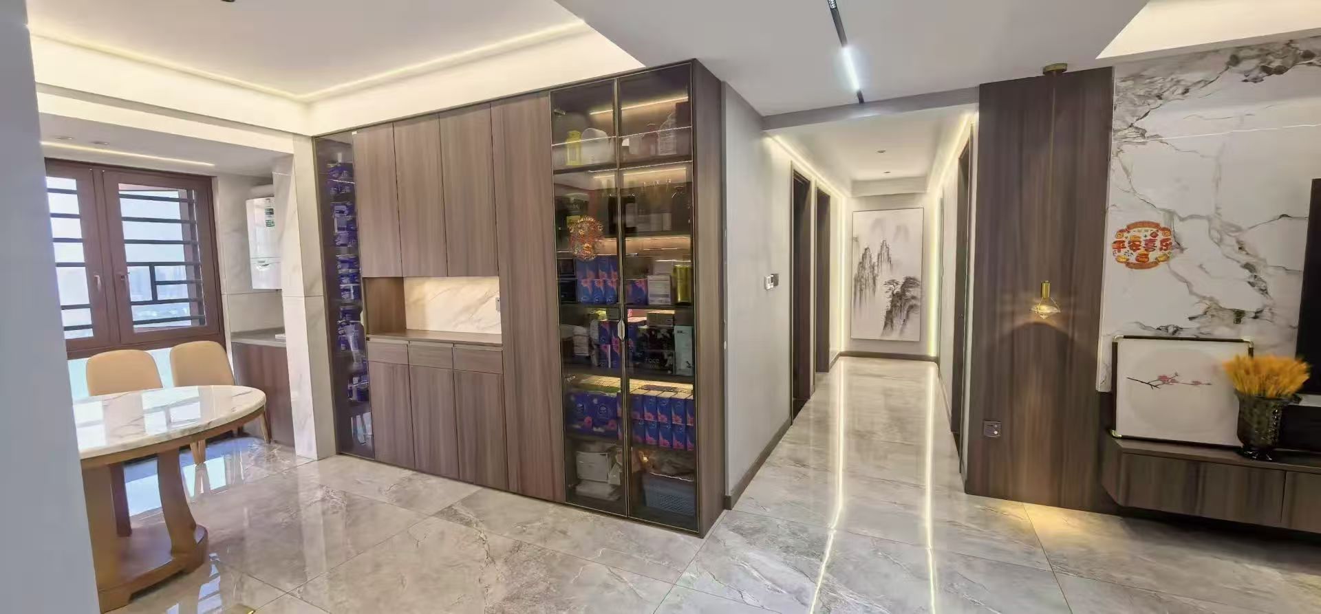 城南，翡冷翠边户，精装四房，全屋品牌家私，电梯好楼层，证满二