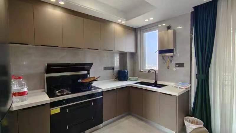 满庭春.精装三房改了两房.证件满二.看房方便