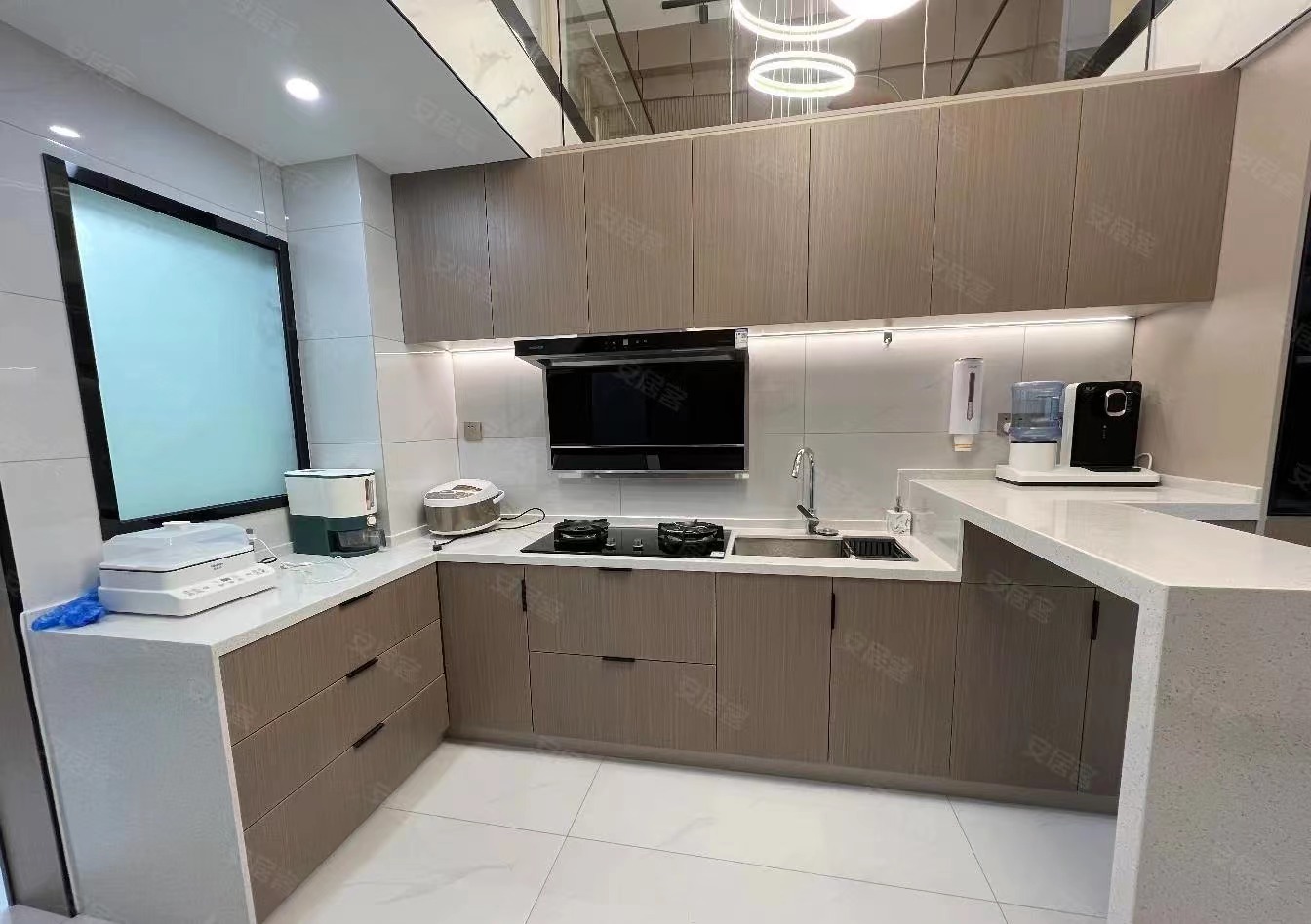 43，业主亏本出，城南，精装复式楼，全新装修，拎包入住