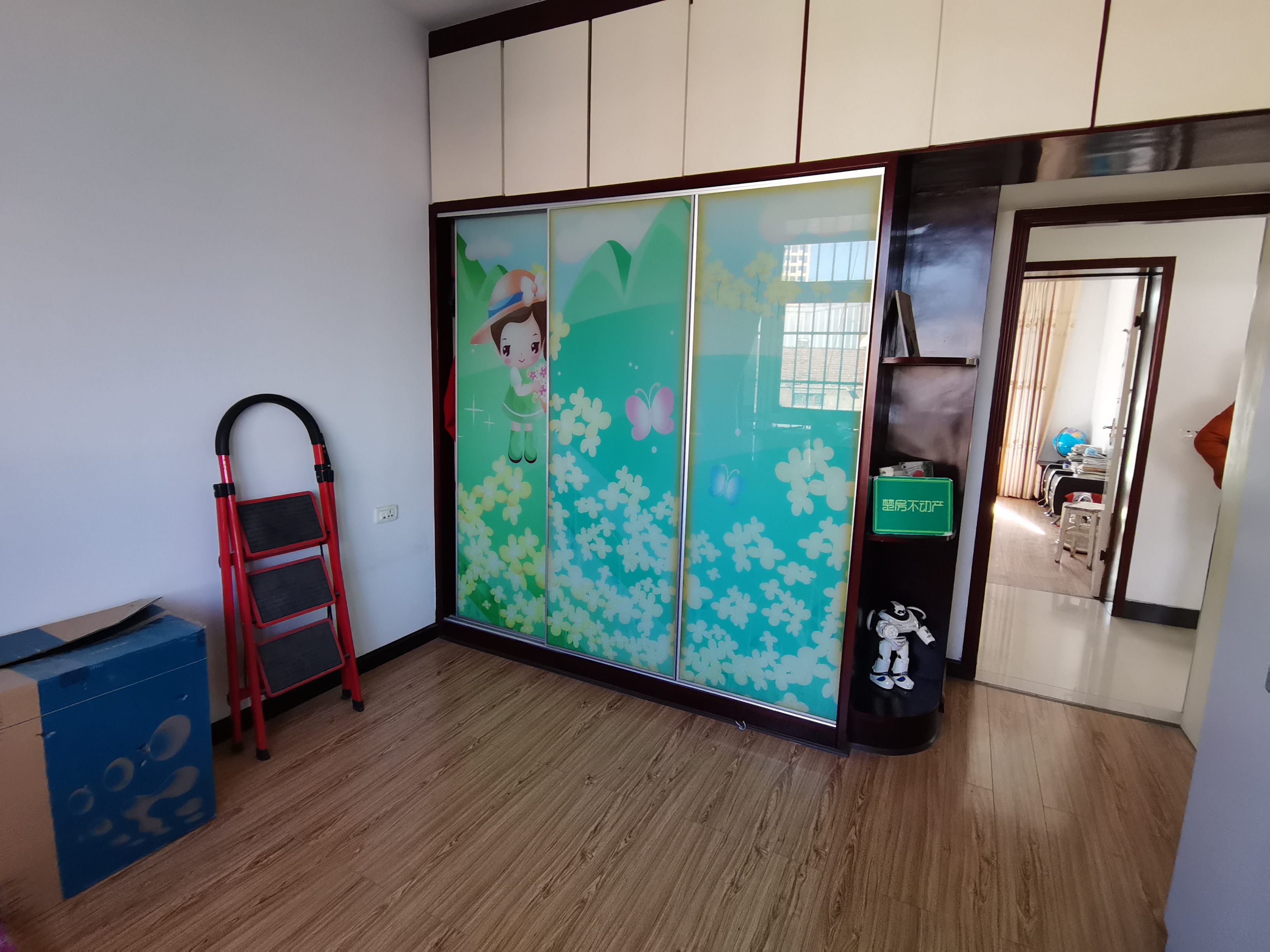 宏运名居仙下河旁精装三房中间楼层户型方正房东诚意出售