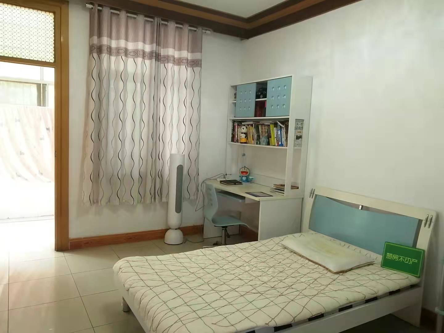 经纬楼精装修对面二中旁边读书的菜场楼下证在手满2年