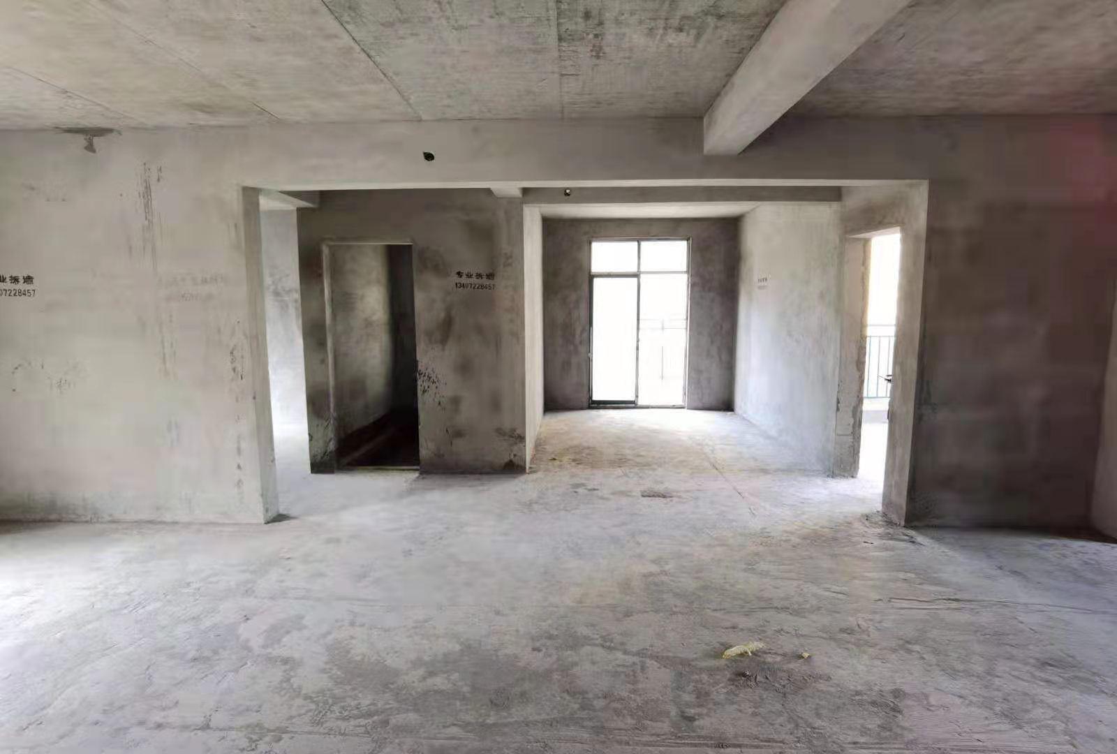 新城壹号五期三室，南北通透，光线户型都 ，看房方便！