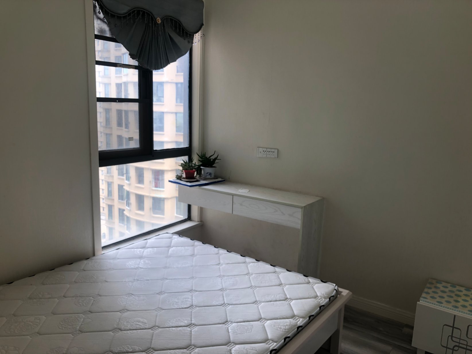 纽芬兰1室1厅现在已经收回来啦有钥匙 付8万