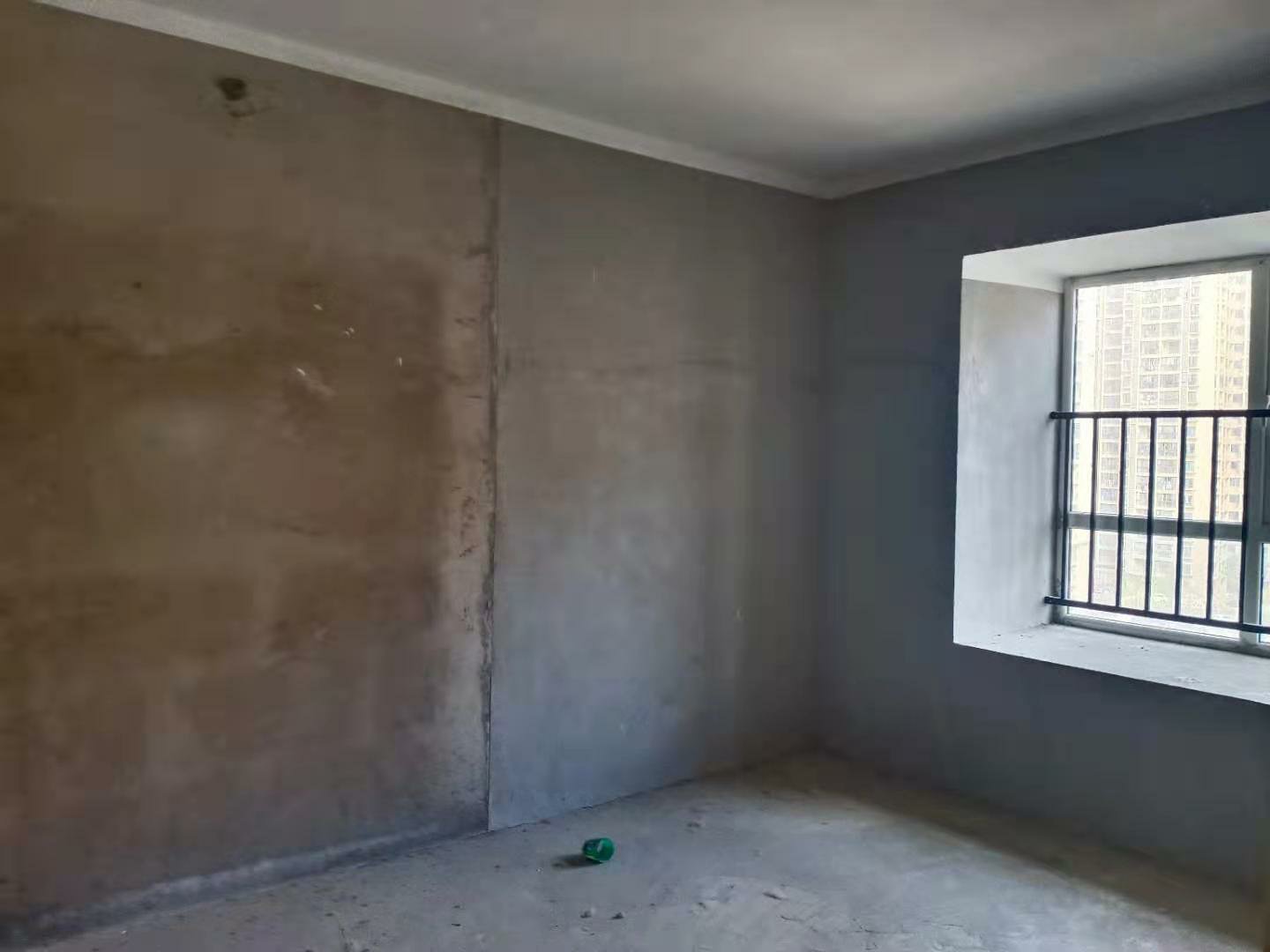 森林国际小高层双阳台大户型舒适雅居