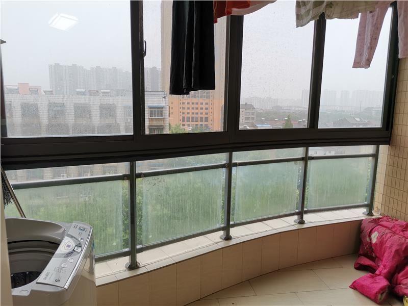 急售公园世家130平南北通透精装成色新有钥匙 看