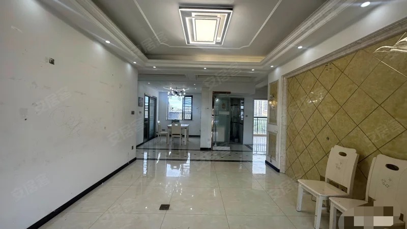 捡漏，城南，南国明珠，精装4房，单价4字头。诚心出售