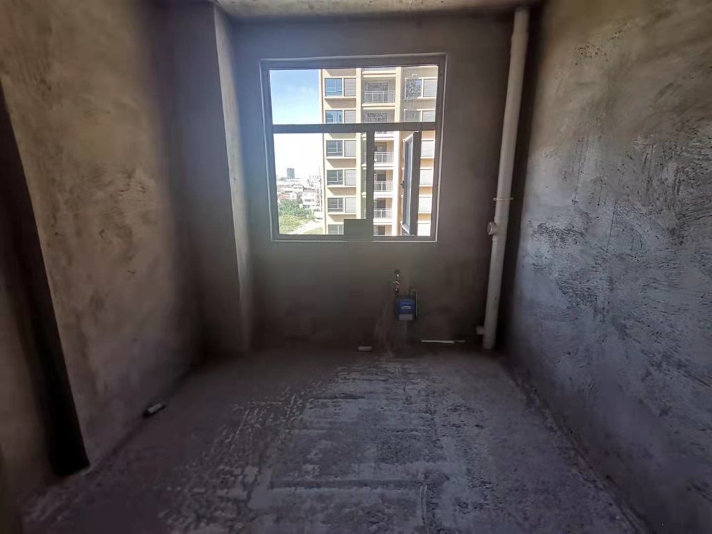 锦绣江山旁善德华府南北双阳台有不动产证看房方便价格可谈