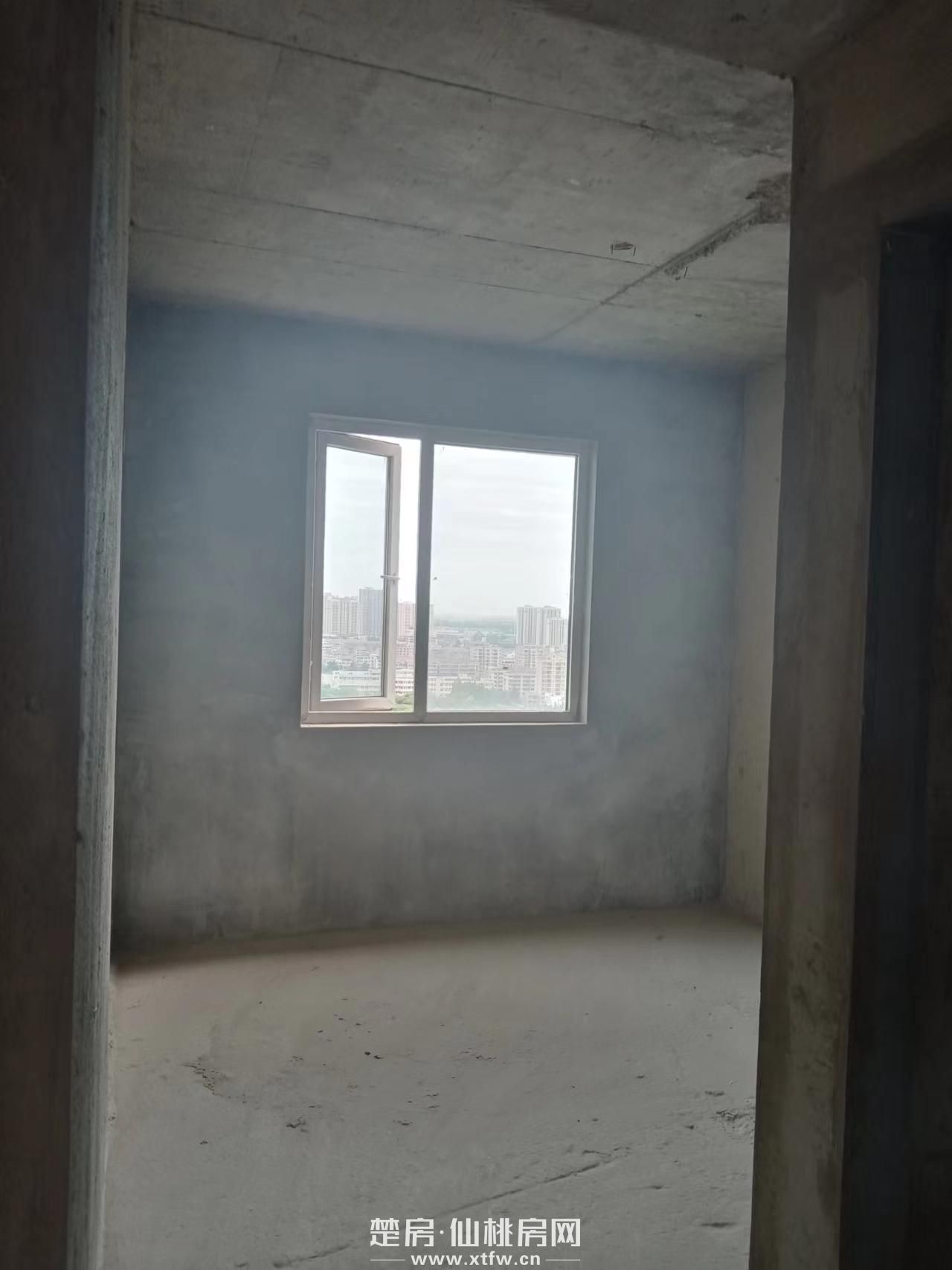 锦绣江山毛坯房，业主外地置业，南北通透餐客一体，双阳台，看房方便