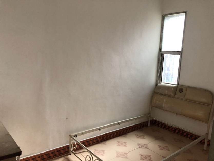 笆篓湾，广电对面，临近武商，体育广场，好地段，业主诚心