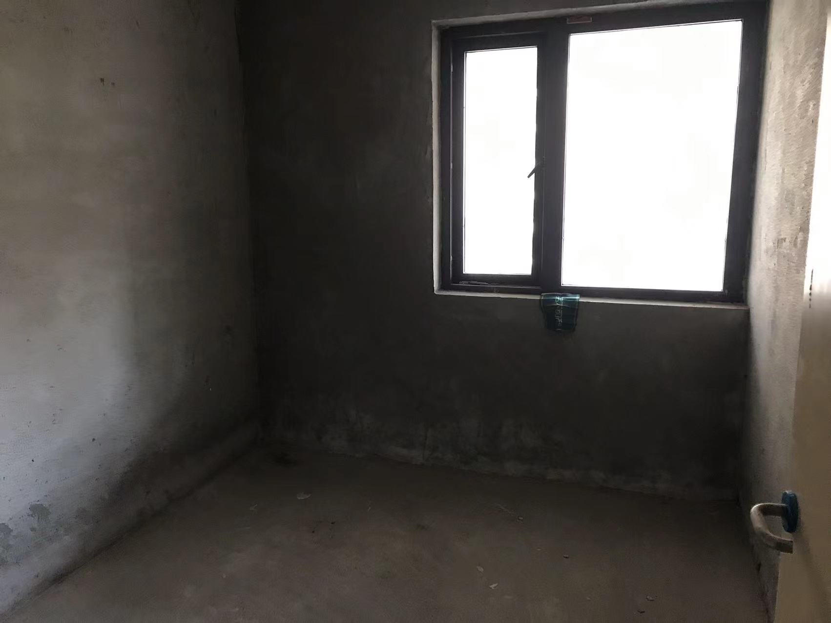 森林国际翡冷翠毛坯小三房两卫边户南北通透三面采光看房方便