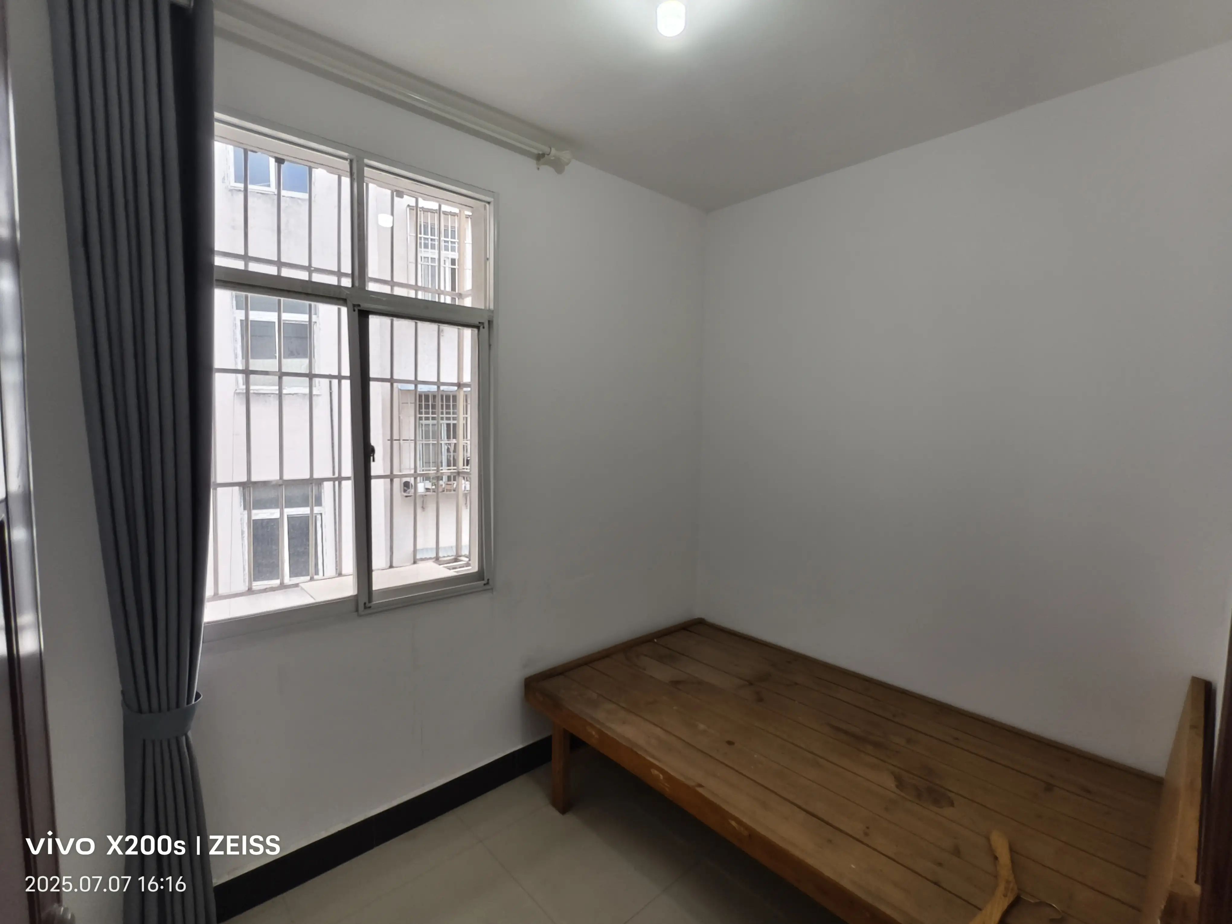 沙嘴公安局后面地段好出行方便优价出售！