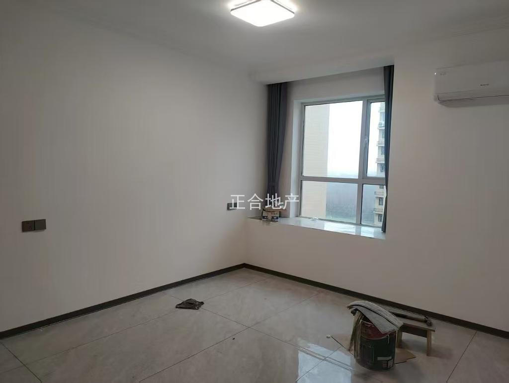 降价了，捡漏，城南，沔阳清华园，精装三房，电梯好楼层16楼，证满二，全新