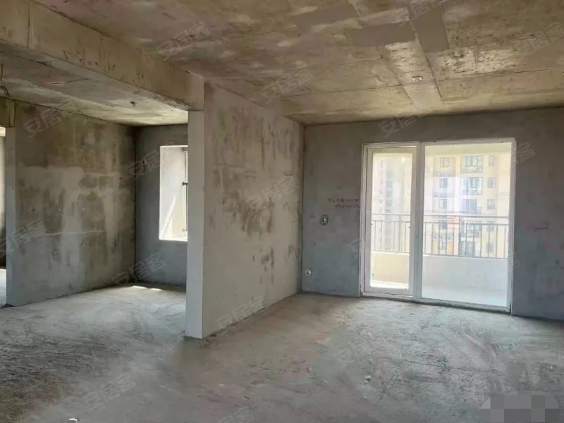 383，捡漏，满庭春七期。边户，单价不到3900，3房2卫双阳台，三开朝南