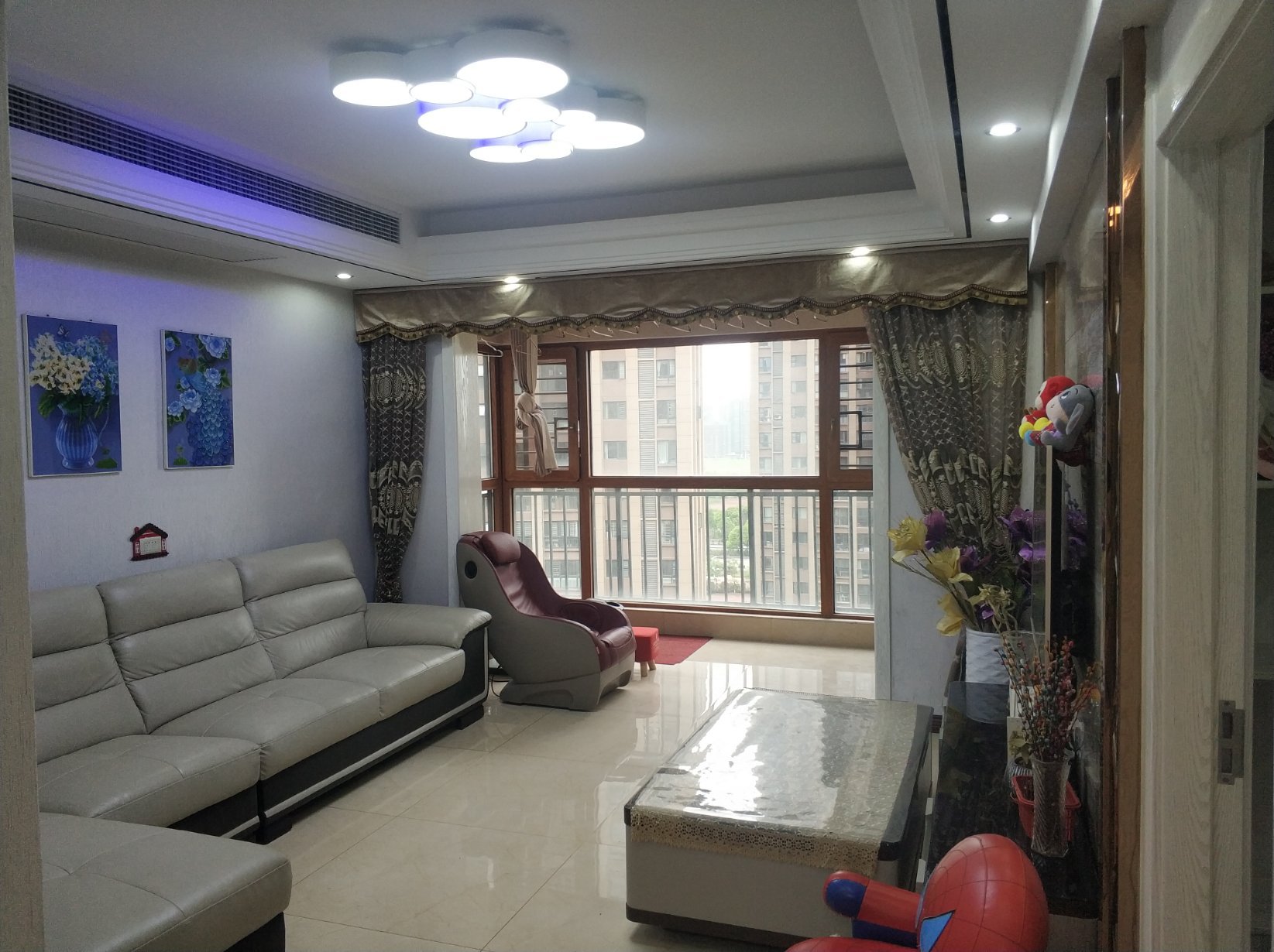 元泰未来城湖景房，三房两厅两卫全屋中央空调定制装修好