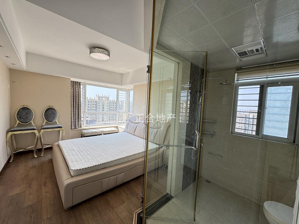 降价了，捡漏，业主急卖，和合国际城，精装三室二厅二卫，边户，证满二，成色新，单价4700