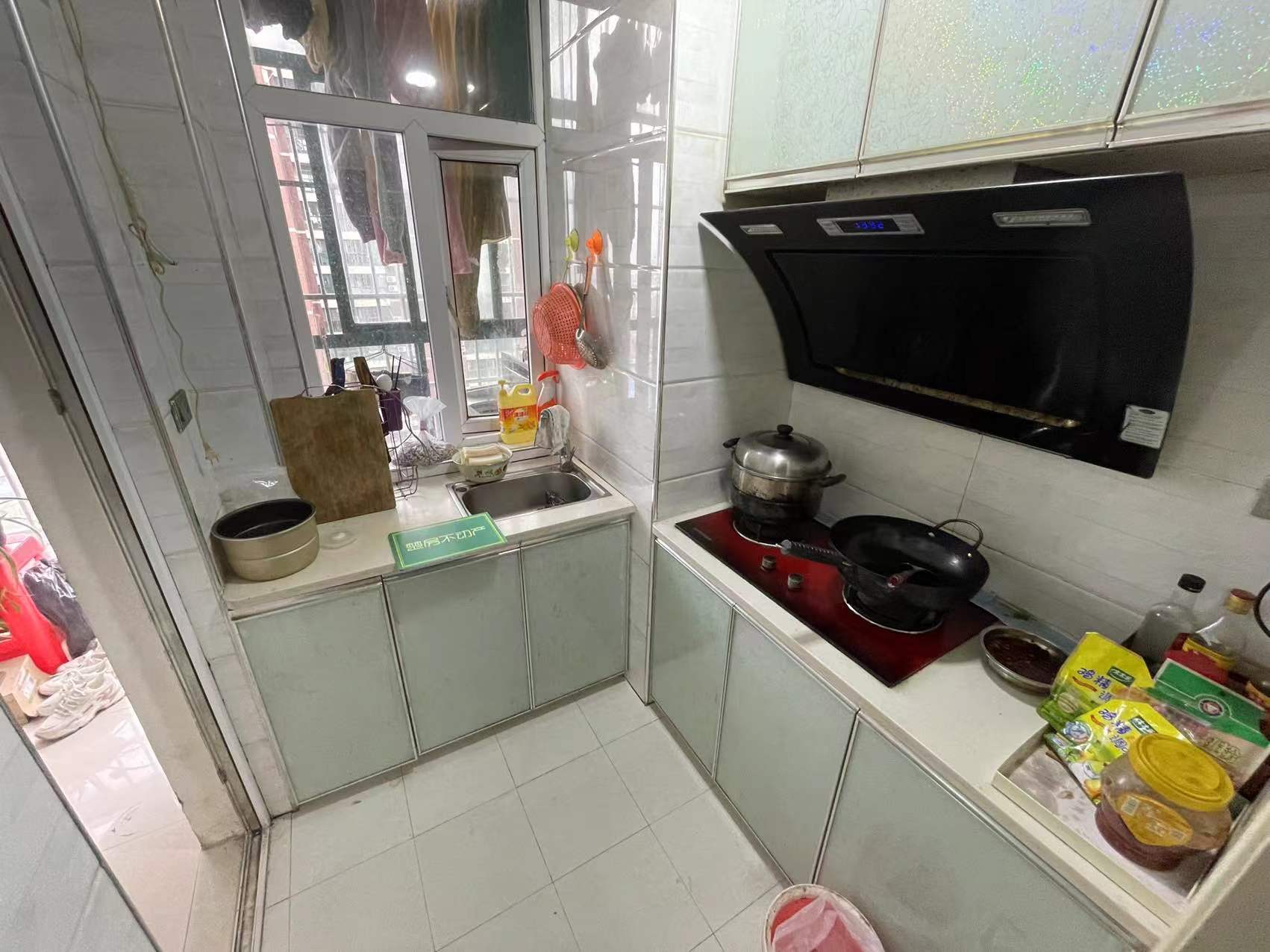 天下城市星座经典小户型带精装楼层采光很好欢迎看房诚意出售