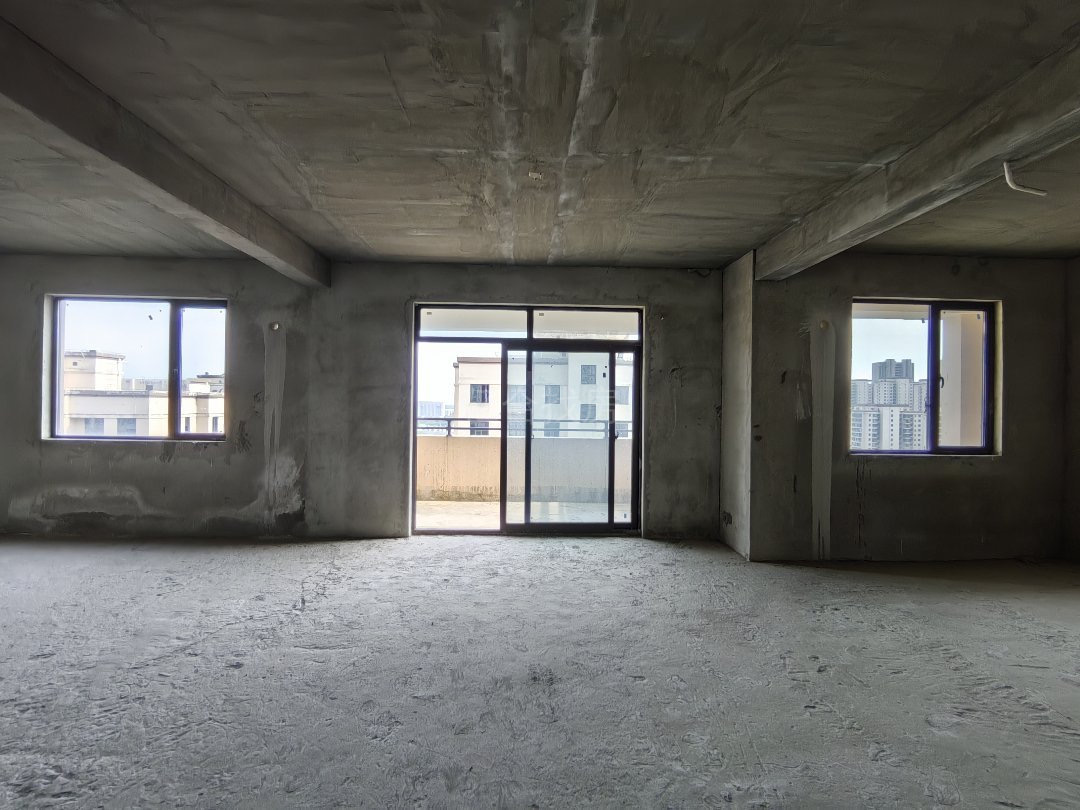 233，捡漏，荣怀及第世家 ，单价4500 ，电梯小高层，毛坯三房，一梯一户， 南北通透