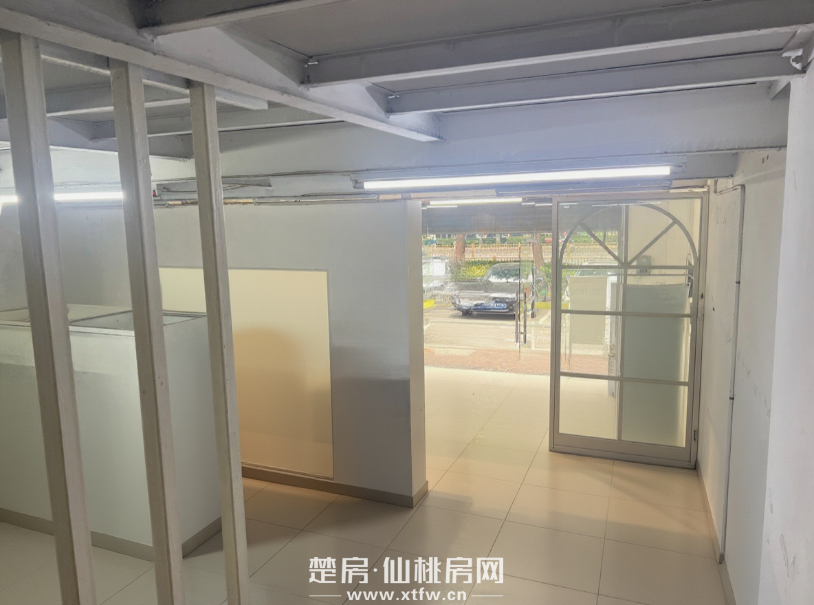 房东出租仙桃市丝宝路三丰鼎城10号楼10-1-107沿街门面房