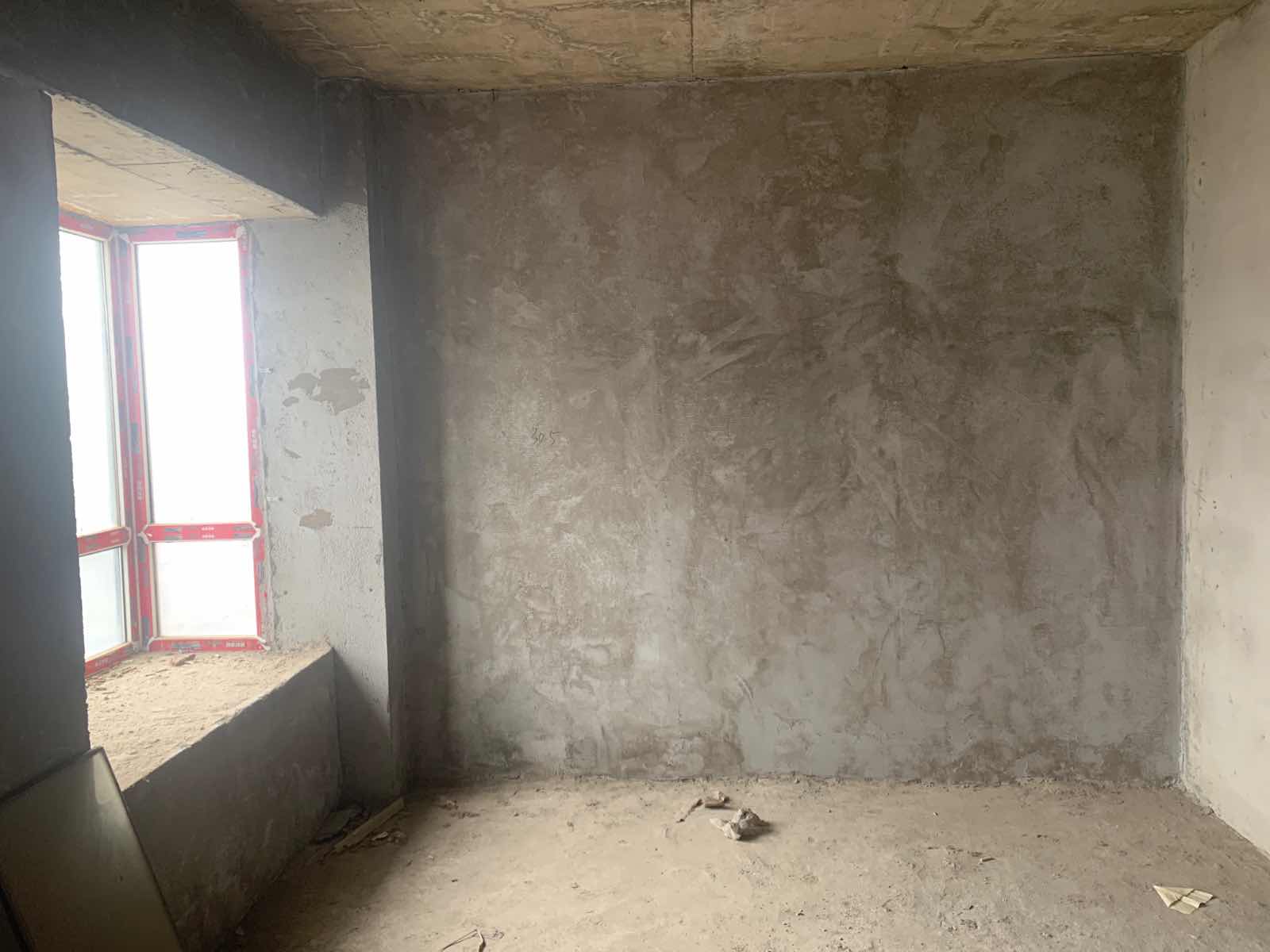 东城国际，4中旁，交通便利