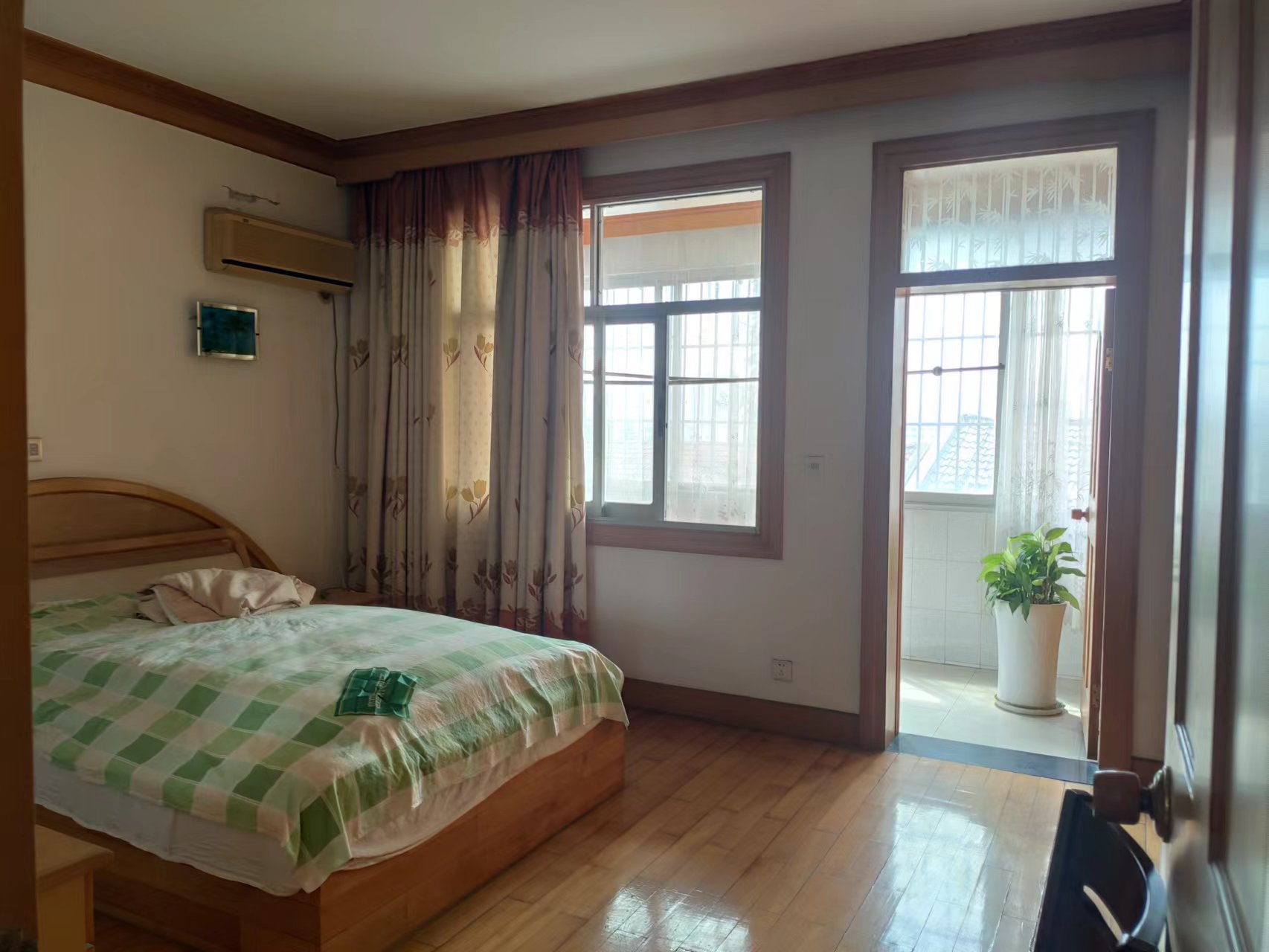 沔中北门五室三卫桃林源小区房龄新右临富迪三友左临大洪万福看房方便