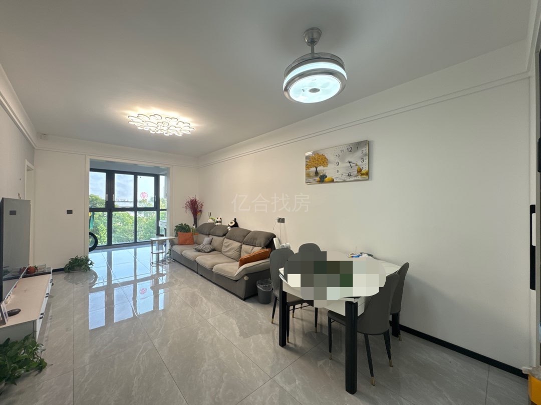 房东亏本出手，急售，元泰未来城A，精装小三房，9.5新，楼层好，三中