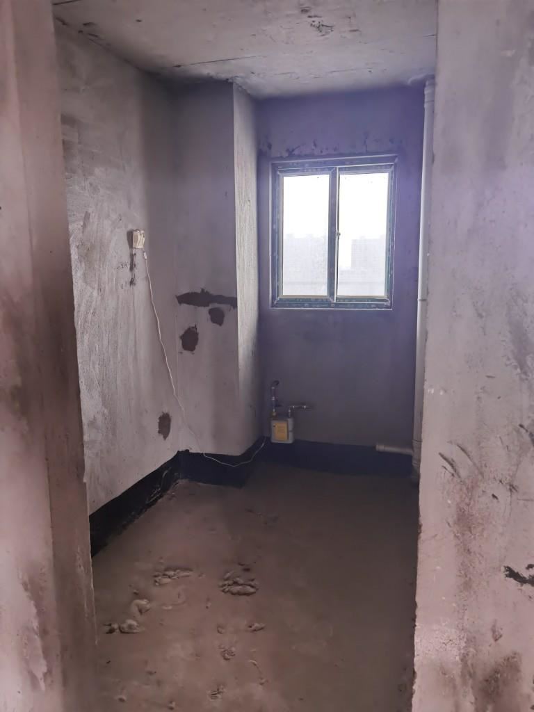 和合国际，证满二，129.5平，3房2厅2卫，南北双阳台电梯 好楼层户型方正景观好