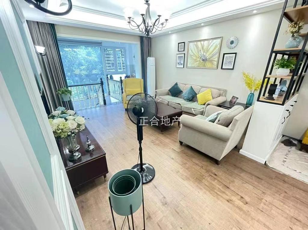 亏本出售，绿地华庭锦城，送40平入户花园，精装三房，证满二