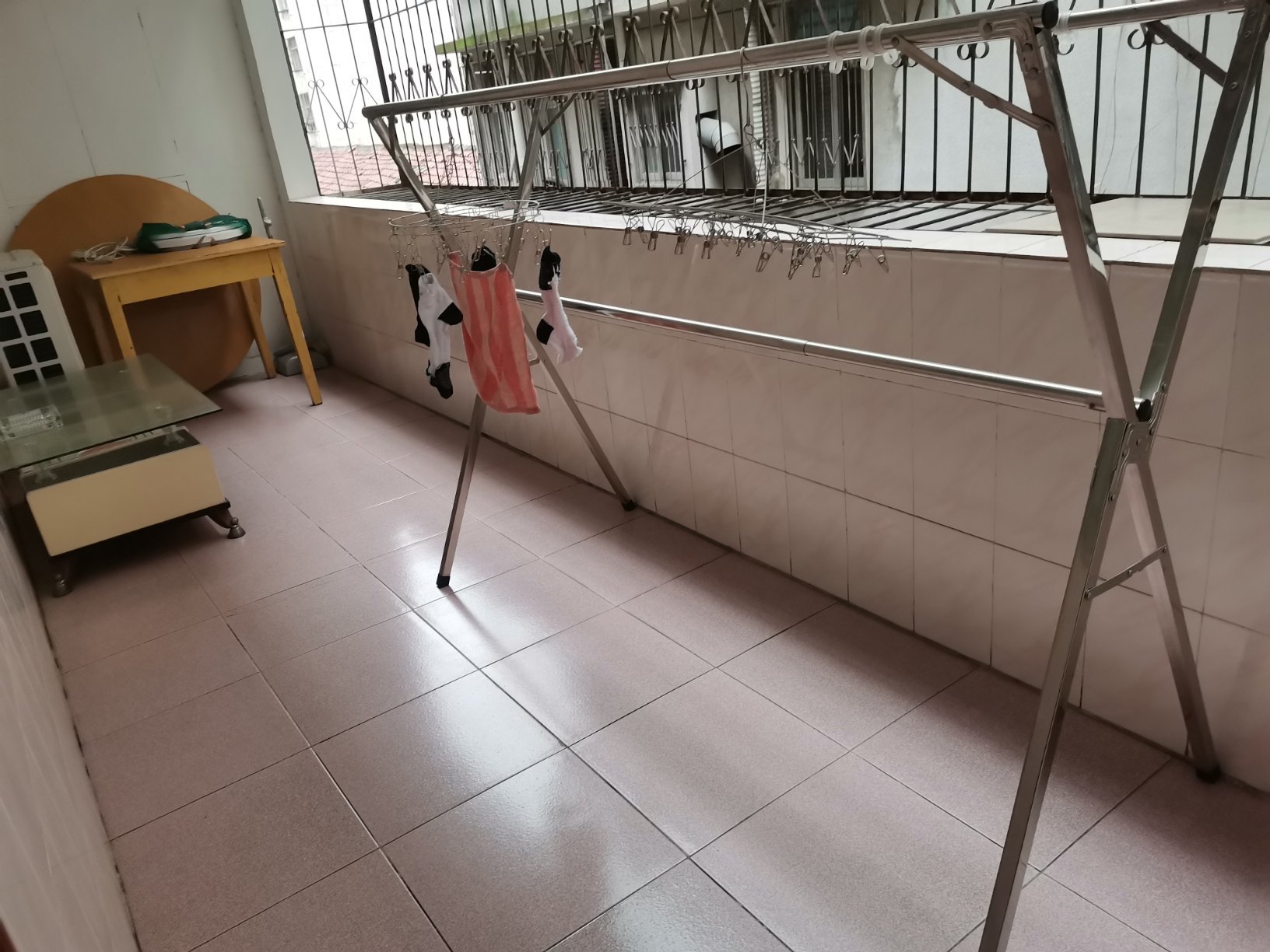 大新路 旁边三房保养好拎包入住