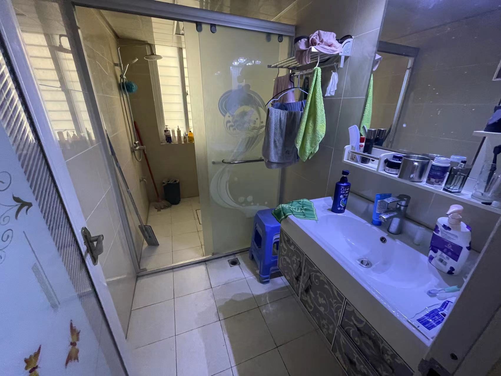 新壹仲正对面，翰林公馆，精装三房，中间楼层，户型方正，房东急售