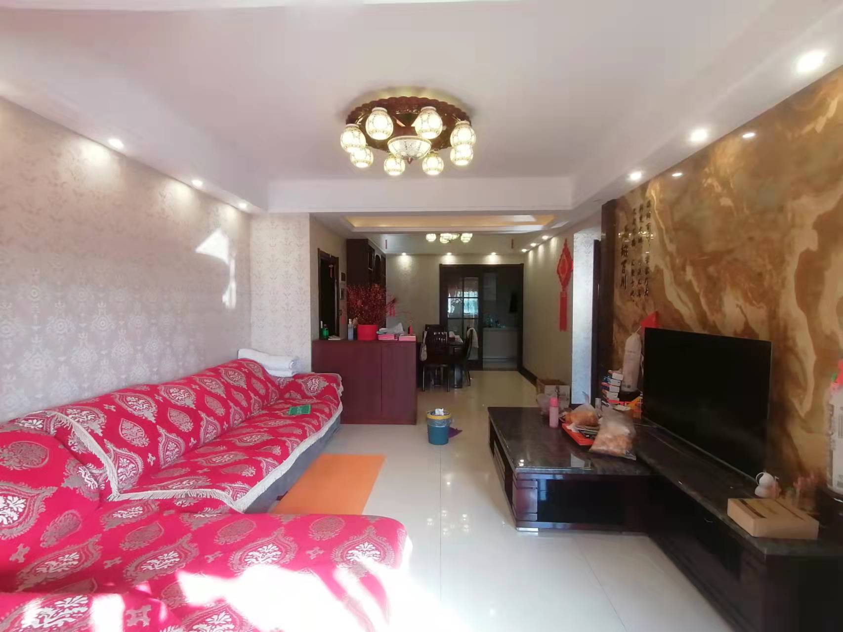 御台公馆品质小区小高层精装只卖6928每平米对面可以上学看房方便