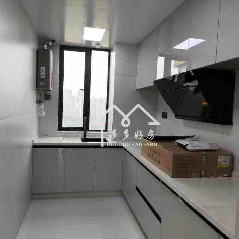 荣怀，全新装修一天未住，中间楼层