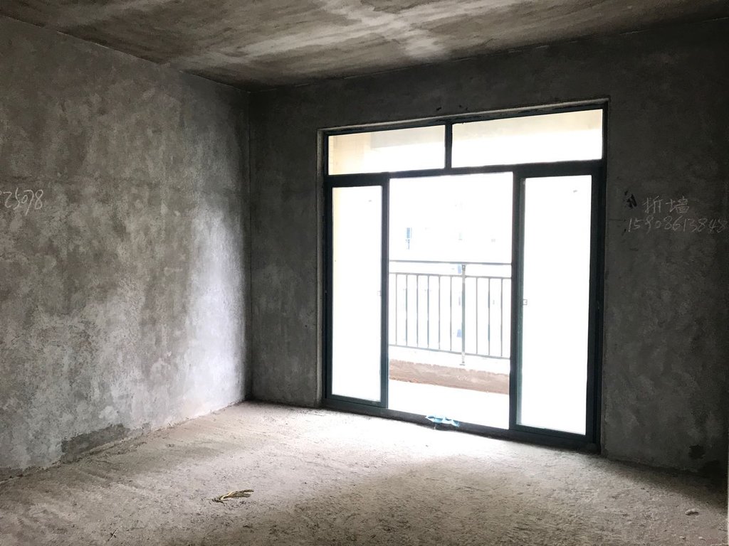 新城一号小三房楼层好户型好看房方便实验三小旁毛坯