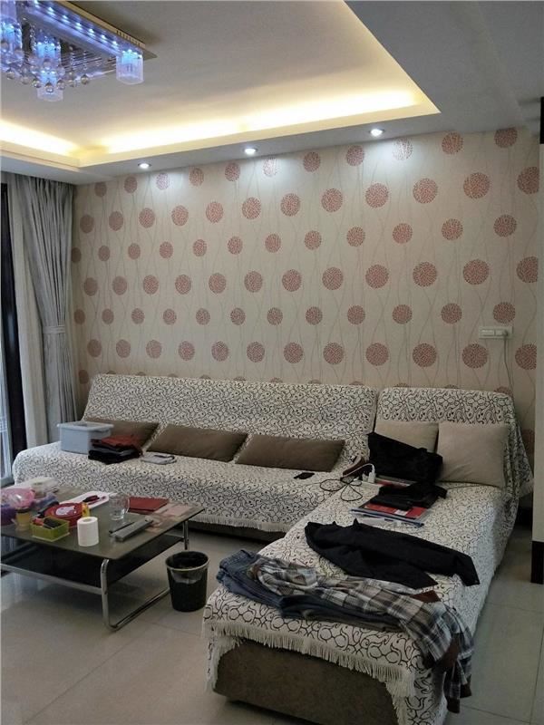 永兴小区，三房两厅两卫，室内装修精美，证满两年，看房方便，周边配套完善