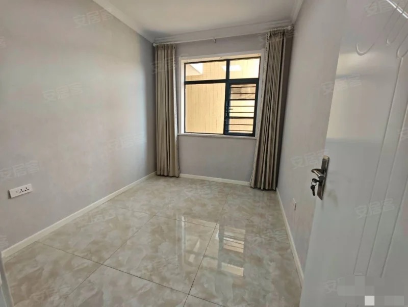 捡漏，新城壹号，精装三房，电梯好楼层，单价5200，证满二，拎包入住