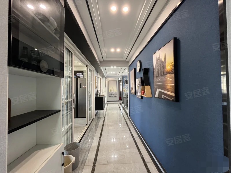 元泰B2区，豪妆四房，东边户，99成新，中间好楼层，全屋中央空调，证满2