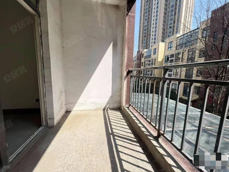 降价了，捡漏，城南，森林国际城，单价3200，洋房3楼，房东急出