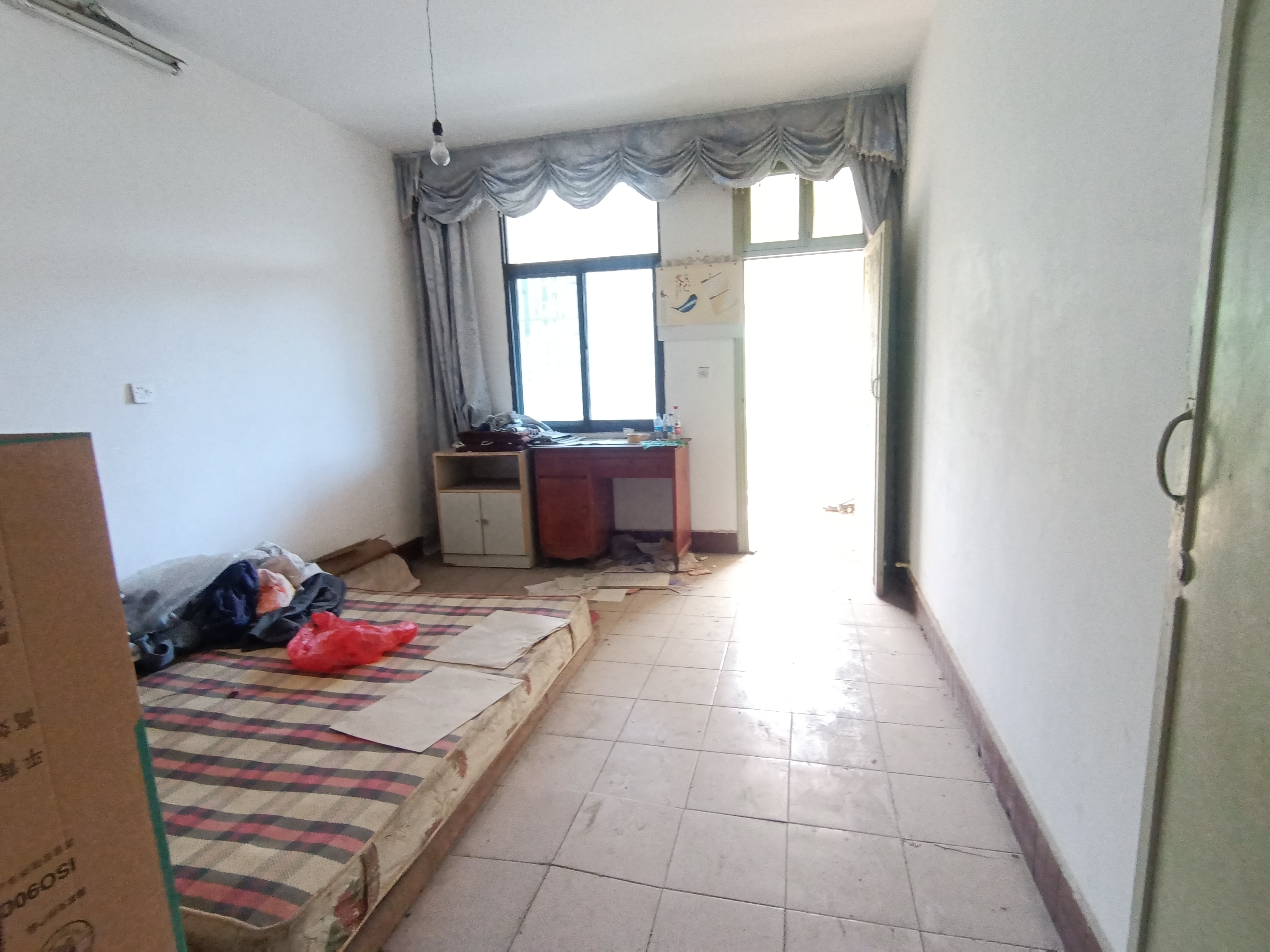 技校宿舍紫竹雅居旁老证不动产证在手