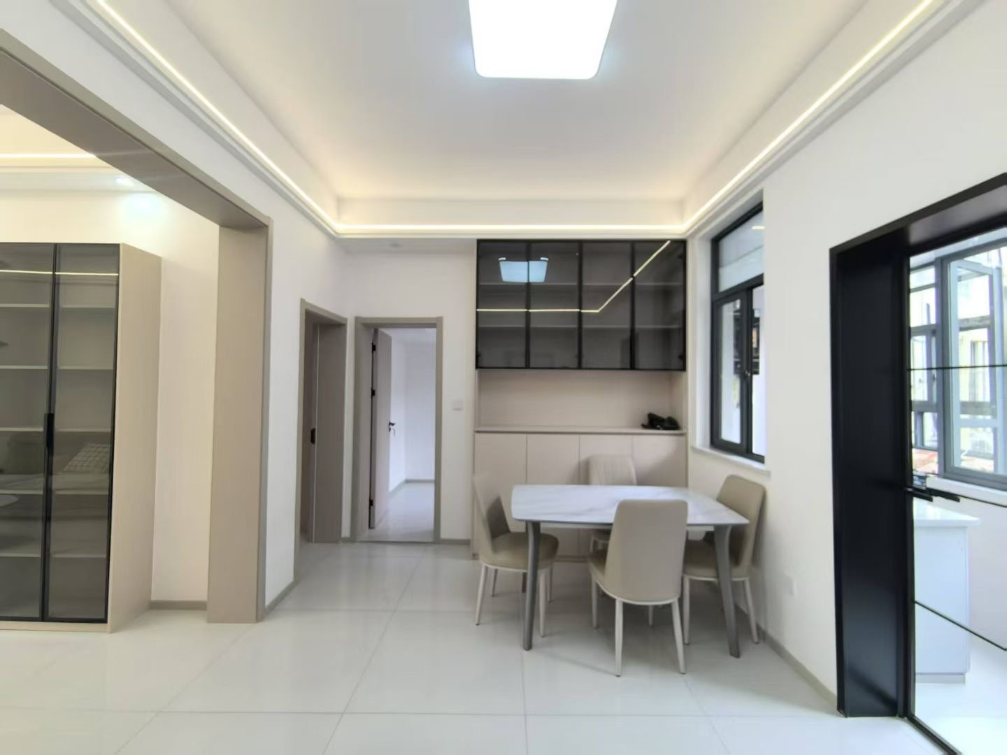 401，降价了，武商旁，步梯2楼，精装三房，成色新，有证，可按揭，拎包入住