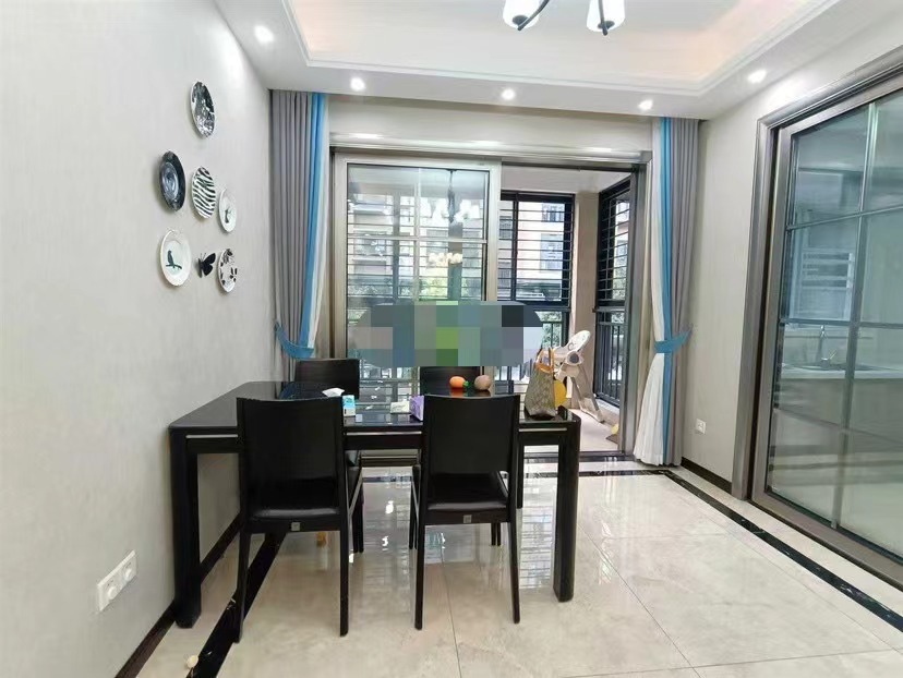 沔阳公馆，步梯2楼，6层洋房，精装三房，装修成色保养非常新，低公摊，证满二