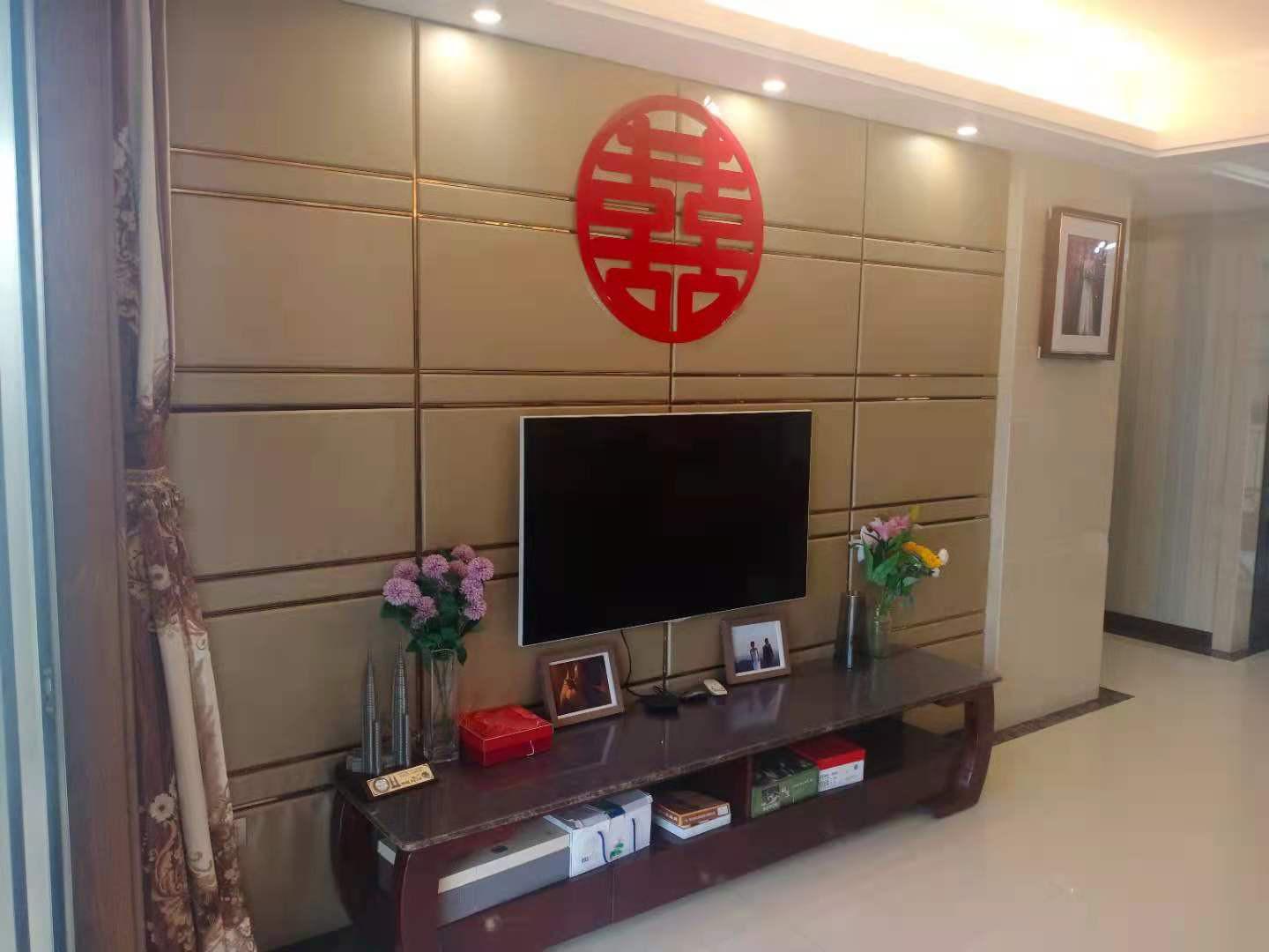 满五..wei一.精装修，中式装修。还有一个车位，单独卖