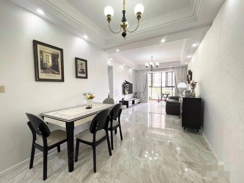 降价了，城南，森林‮际国‬城，​全屋‮央中‬空调​，精‮三装‬房，​满‮五