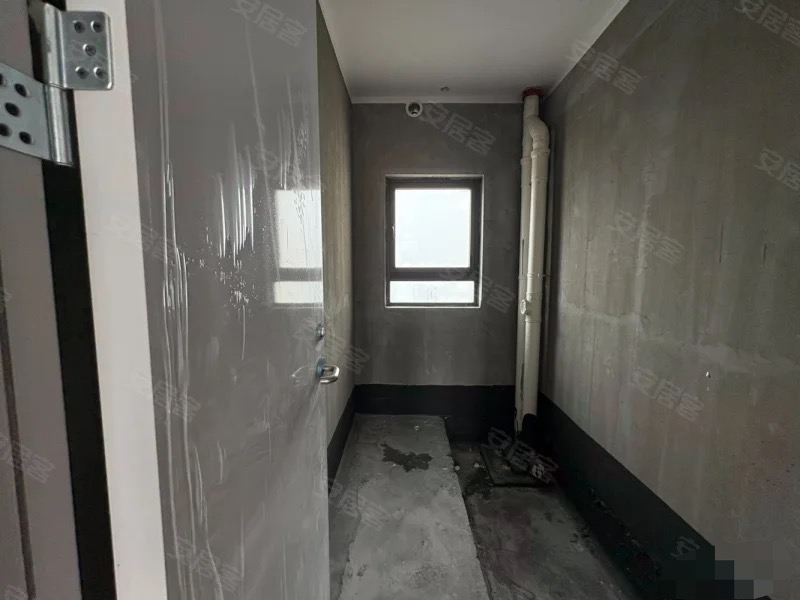 390，捡漏，城南吾悦广场，东边户，南北通透，业主诚心出售，急售