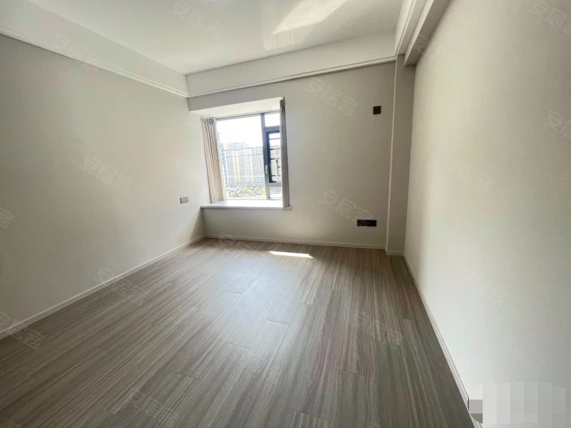 降价了，捡漏，城南沔街，城市丽景，全新精装三房，中间好楼层，好楼层，证满二