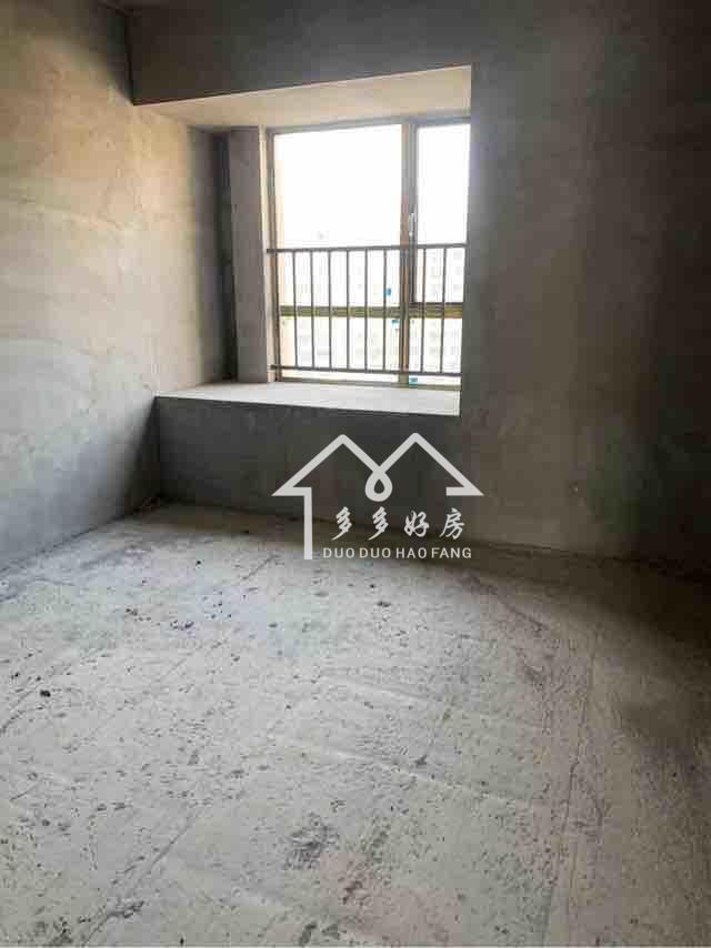 御湖世家，好楼层,单J4600，业主亏售，急.......