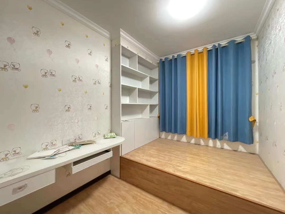 92，速度捡漏，满庭春，精装5000​，证满二，好楼层，采光好